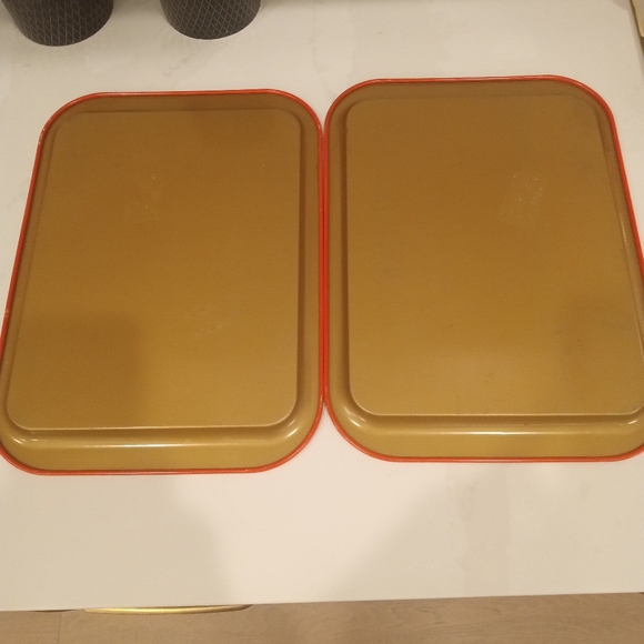 SET (2) of Vintage 1971 Coca Cola Metal Serving Trays - Picture 2 of 8